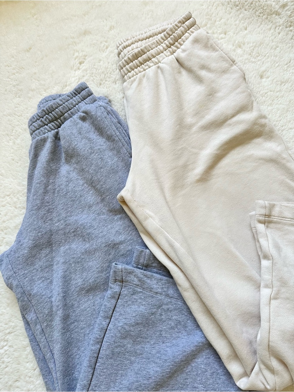 Old Navy Women’s 2Pack Highwaisted SoComfy Wide Leg Swearpants - Gray & Cream XS - Picture 7 of 15